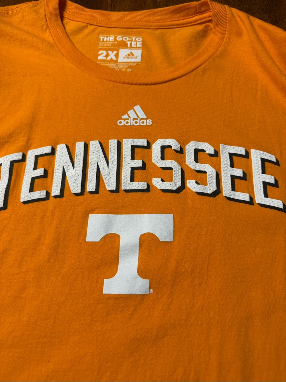 adidas Orange Tennessee Graphic T‑Shirt with White patterned Logo. Size 2X